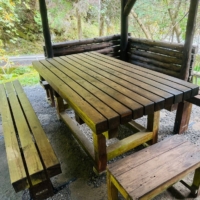 炊事棟2・共用テーブル