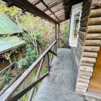 広々としたウッドデッキ